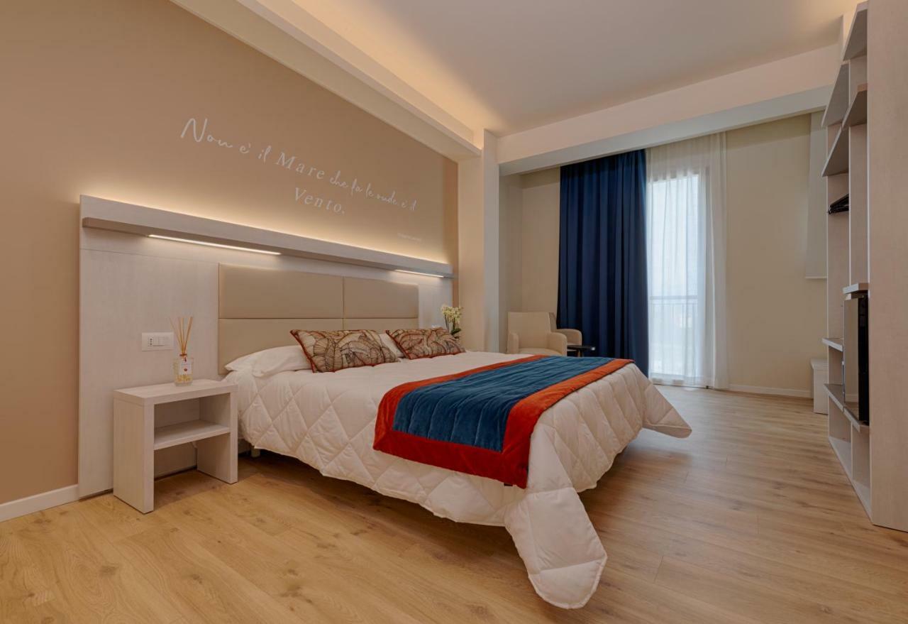 Roma Hotel Castiglione della Pescaia Ngoại thất bức ảnh