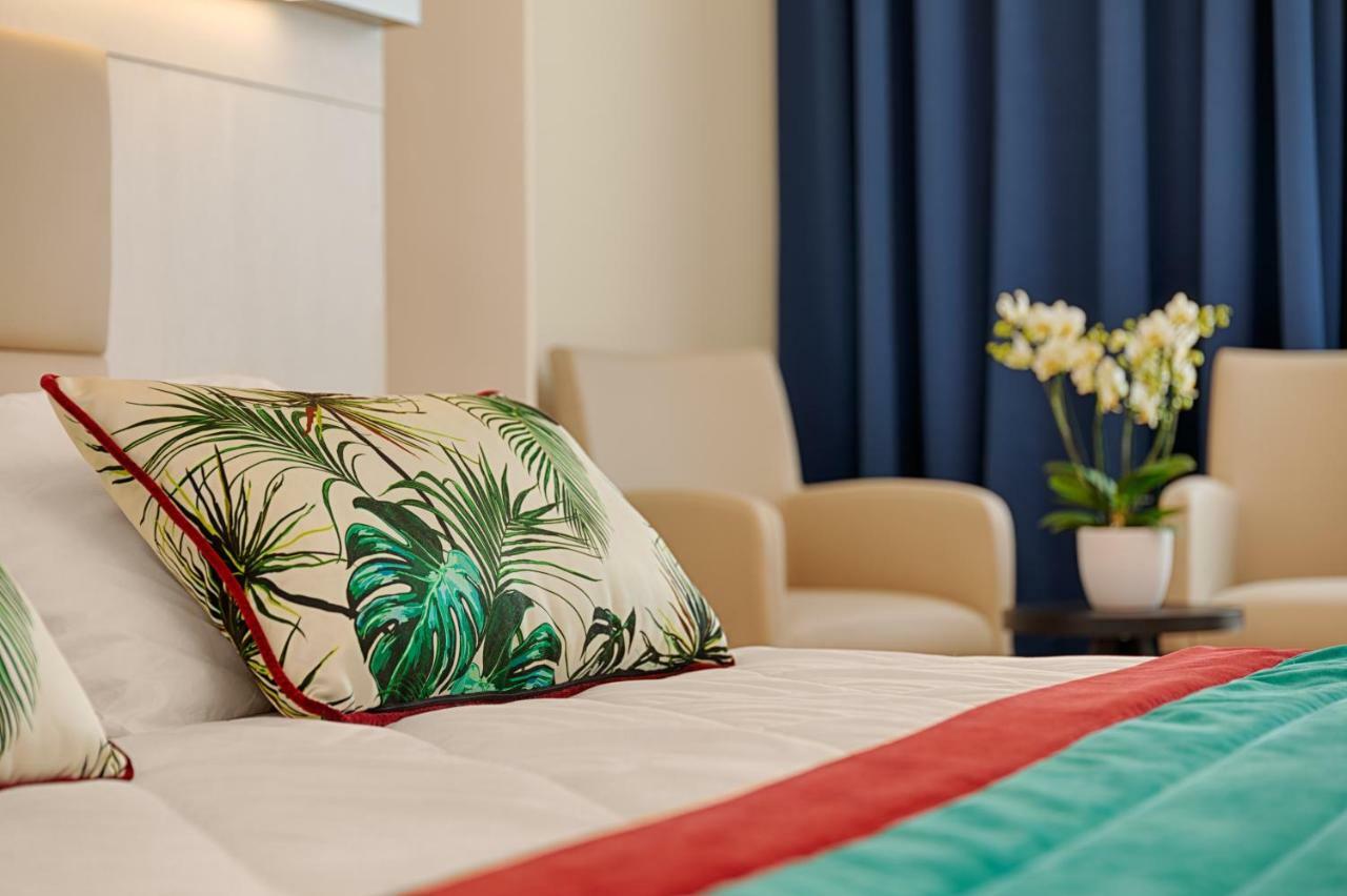 Roma Hotel Castiglione della Pescaia Ngoại thất bức ảnh