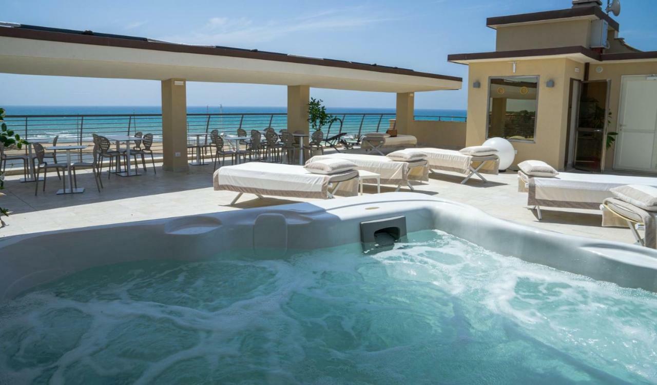 Roma Hotel Castiglione della Pescaia Ngoại thất bức ảnh